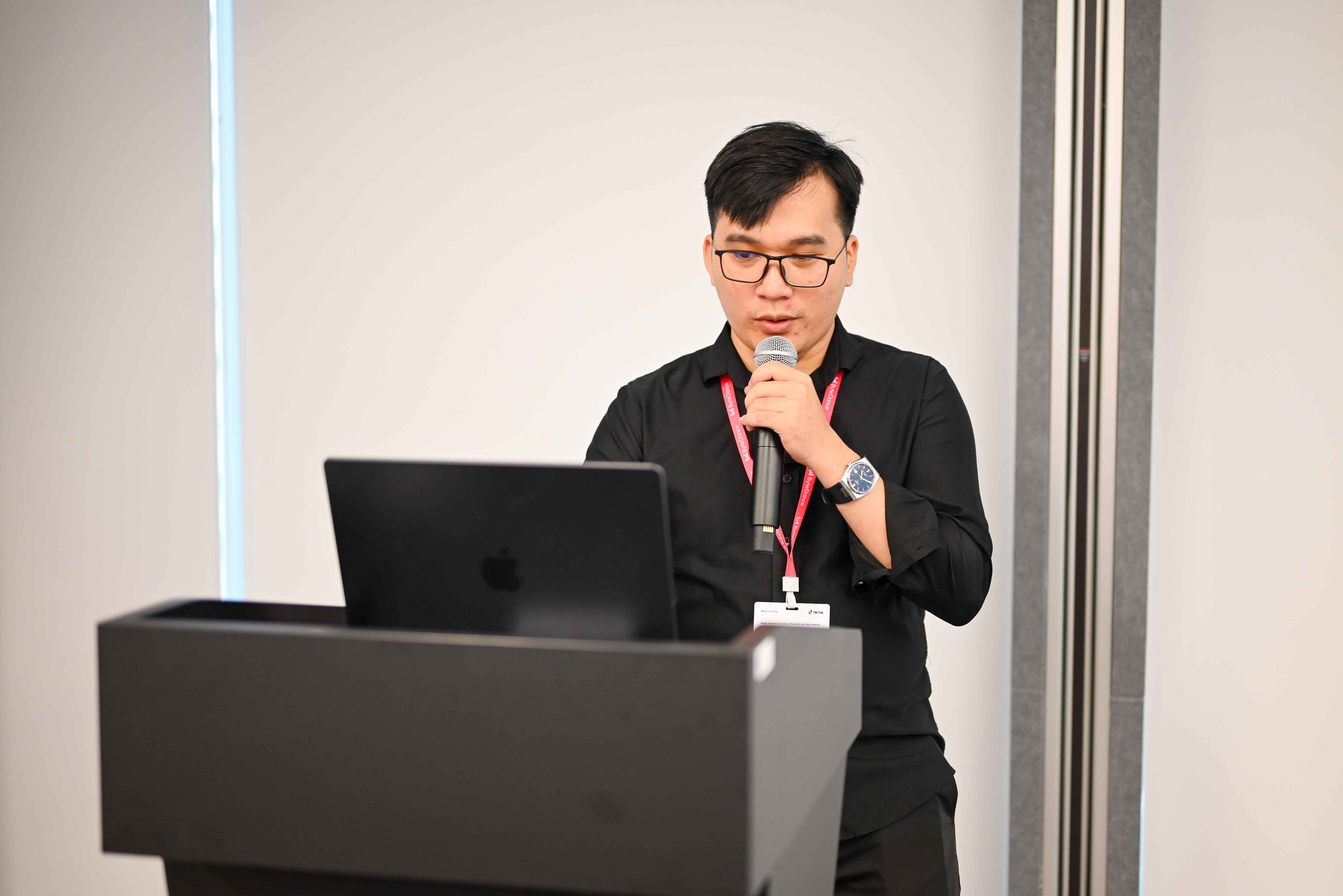 Thuyết Trình Chính Thức